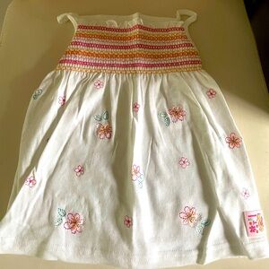 Girl’s Carters dress- 24 months
